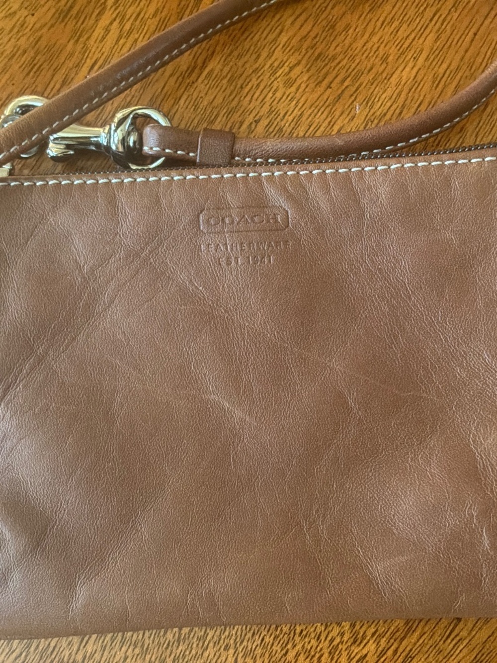 COACH WRISTLET CARMEL COLOR NWOT